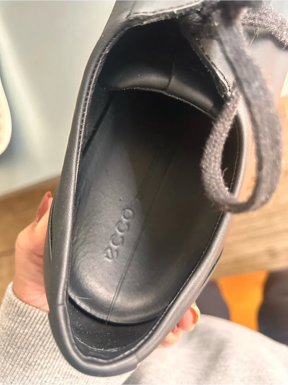 Ecco Black Leather Lace-Up Sneakers with Cream Outsole